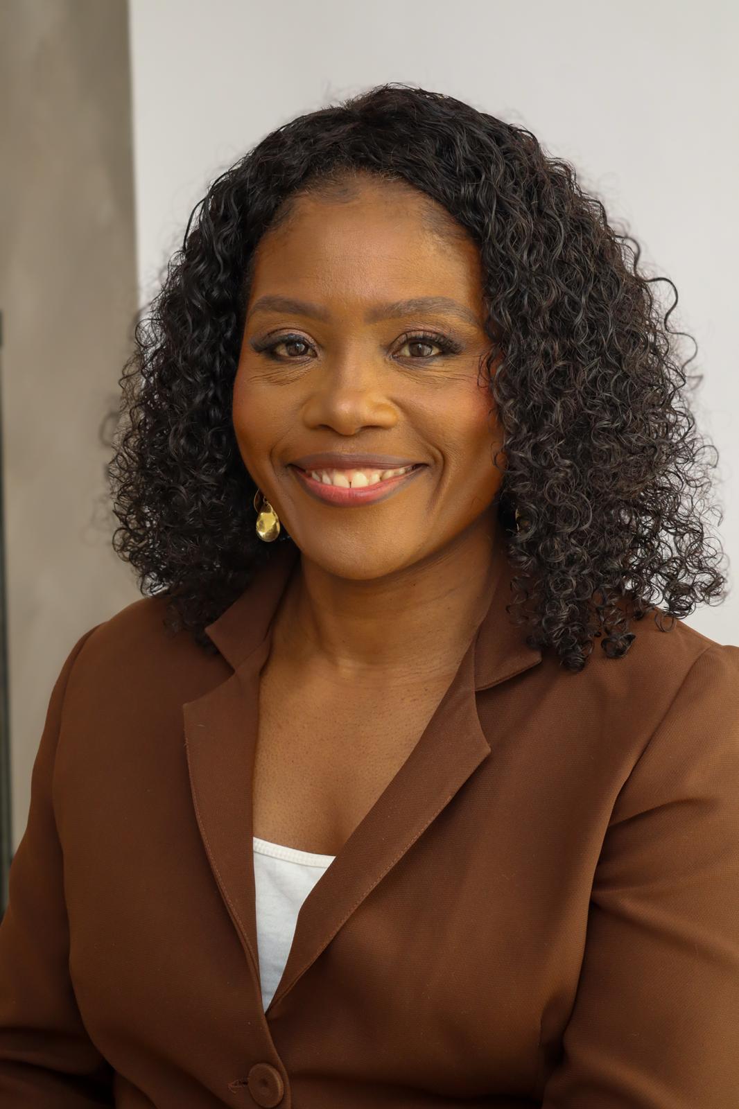 Dra. Linete Rosário - portrait 3